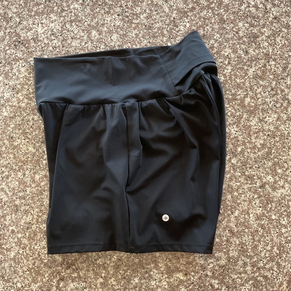Halara Super High Waisted Back Pocket & Side Pocket Shorts 5'' Black NWT Large - Picture 10 of 14